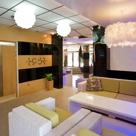 Emerald Paradise 公寓式酒店